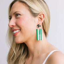 Load image into Gallery viewer, Sunshine Tienda - Seagrass Cabana Earrings
