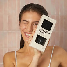 Load image into Gallery viewer, Detangling Brush