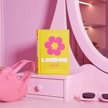 Load image into Gallery viewer, Little Book of London Style