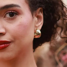 Load image into Gallery viewer, Hammered Vintage Hoop Earrings