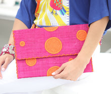 Load image into Gallery viewer, Polka Dot Straw Envelope Clutch