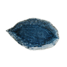 Load image into Gallery viewer, Decorative Stoneware Leaf Shaped Plate/Platter