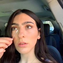 Load image into Gallery viewer, Liquid-Filled Makeup Removing Swabs