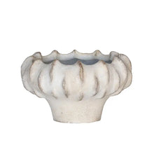 Load image into Gallery viewer, Concrete Lucid Shallow Planter
