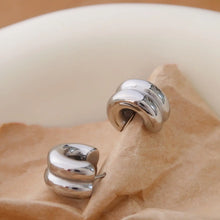 Load image into Gallery viewer, Emma Double C-Hoop Earring
