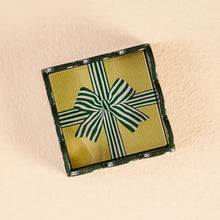 Load image into Gallery viewer, Scallop Trinket Tray-Holiday Gift Bow
