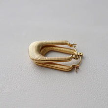 Load image into Gallery viewer, Luna Hoop Earrings
