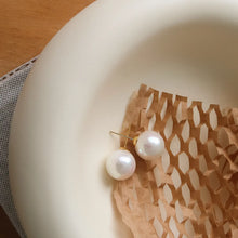 Load image into Gallery viewer, Amrae Pearl Stud Earrings
