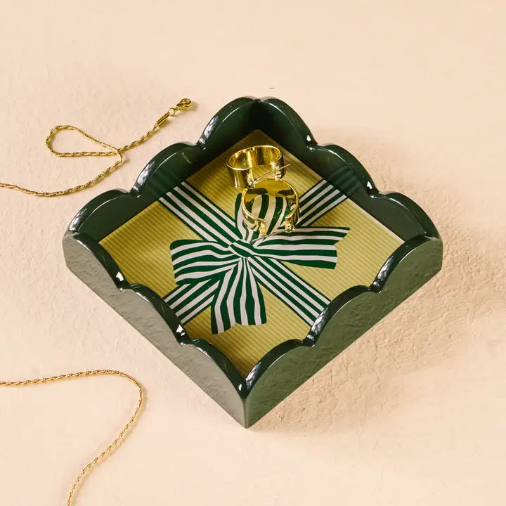 Scallop Trinket Tray-Holiday Gift Bow