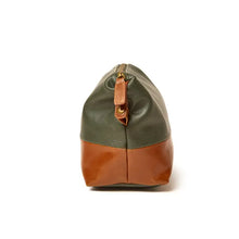 Load image into Gallery viewer, The Oxford Toiletry Bag (Dark Green or Navy)
