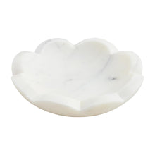 Load image into Gallery viewer, Marble Scallop Dish
