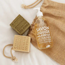 Load image into Gallery viewer, Compagnie De Provence Liquid Marseille Soap - Cotton Flower
