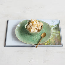 Load image into Gallery viewer, Stoneware Water Lily Shaped Plate with Bowl
