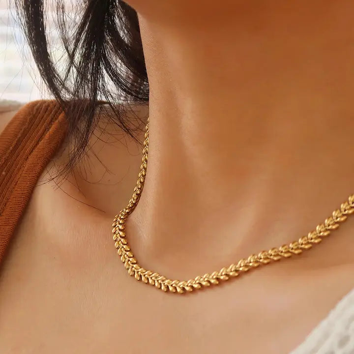 Vern 18K Gold Non-Tarnish Classic Wheat Chain