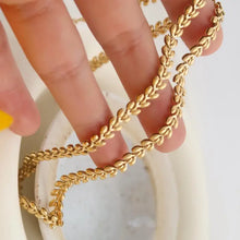 Load image into Gallery viewer, Vern 18K Gold Non-Tarnish Classic Wheat Chain
